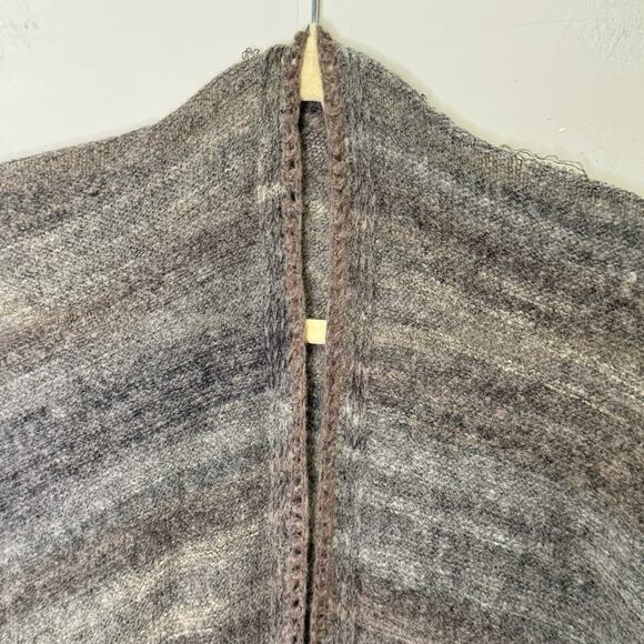 Free People Latitude 30 Wrap Poncho Shawl Rainbow Gray Fringe Sweater Stripe - Picture 9 of 15